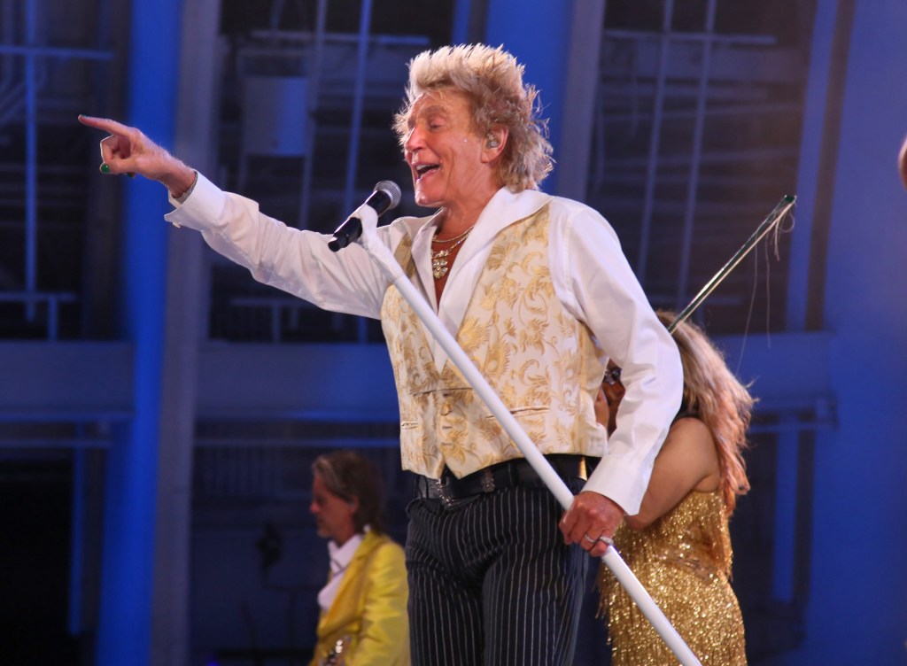 Rod Stewart's Swift Recovery Raises Questions After San Diego Concert Cancellation