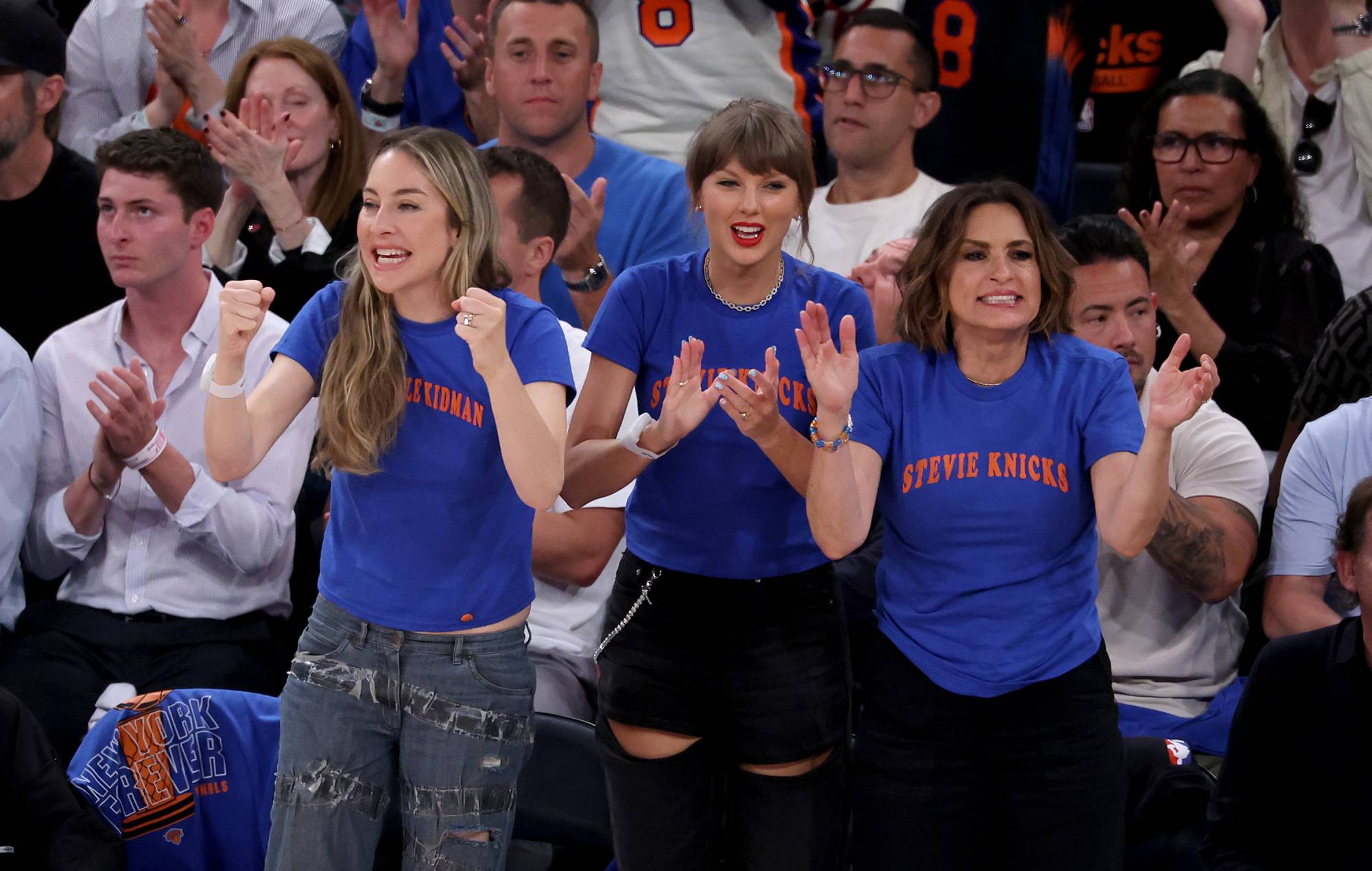Hank Azaria Expresses Displeasure Over Taylor Swift's Courtside Knicks Seats