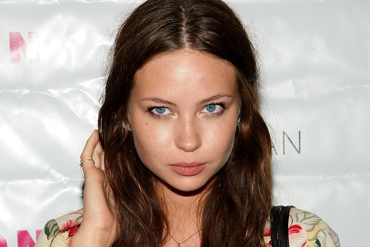 Daveigh Chase's Mother Speaks Out on Actress's Final Years and Struggles